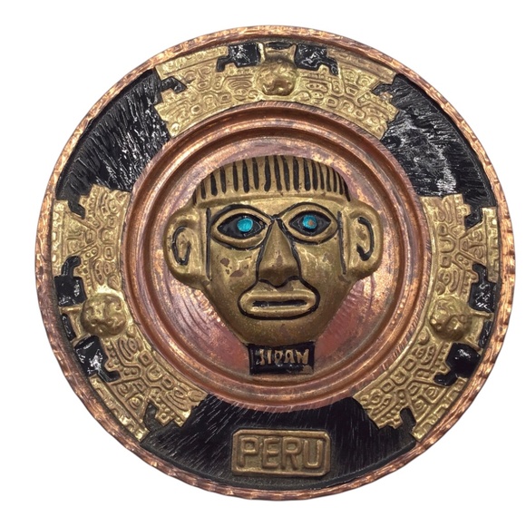 Vintage Peruvian Wall Plates – Handcrafted Copper and Brass Decorative Plates - Picture 3 of 12